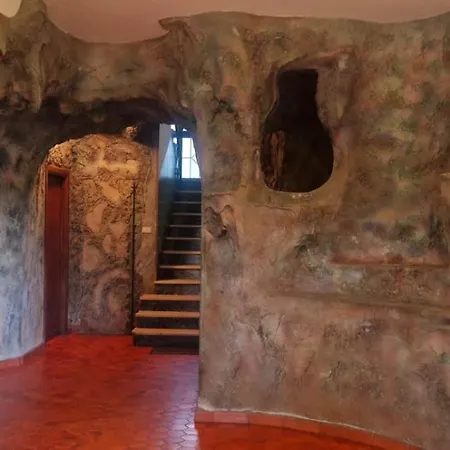 Harry House *